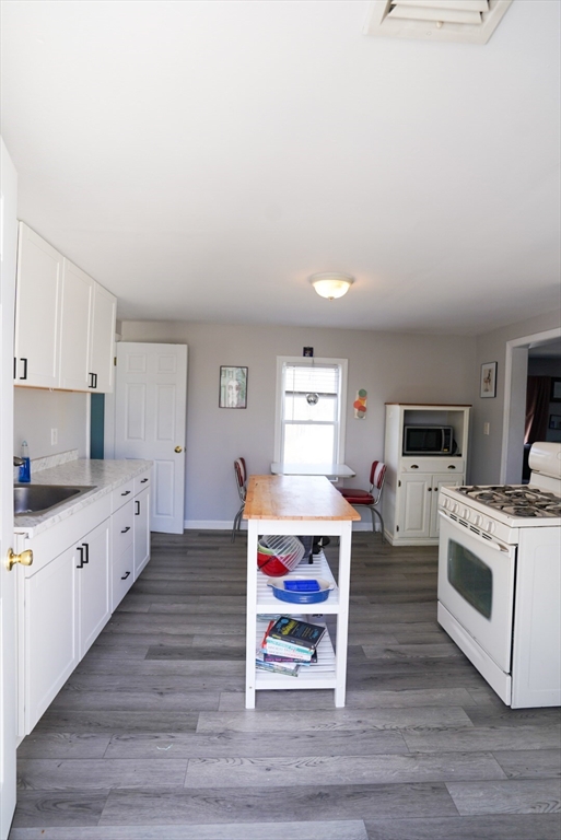 6 Pleasant Street, Unit 4 Pepperell, MA 01463 - Photo 6 of 18