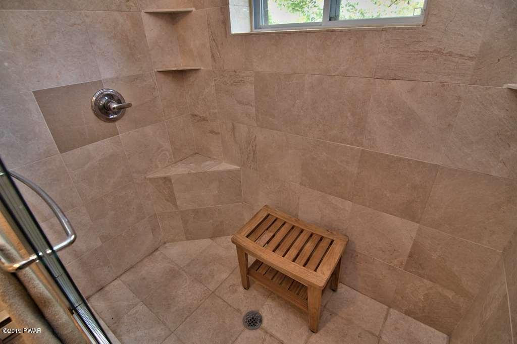 2025 Roamingwood Road Lake Ariel, PA 18436 - Photo 54 of 86