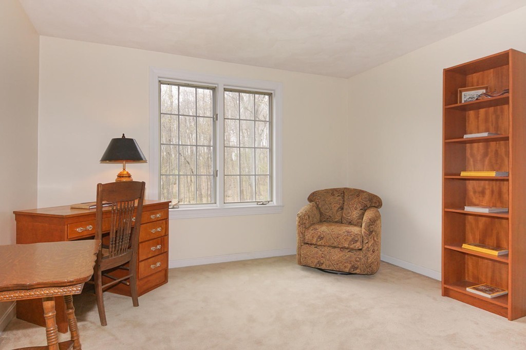 172 Hilltop Road Lancaster, MA 01523 - Photo 18 of 26 Gallery Image 18