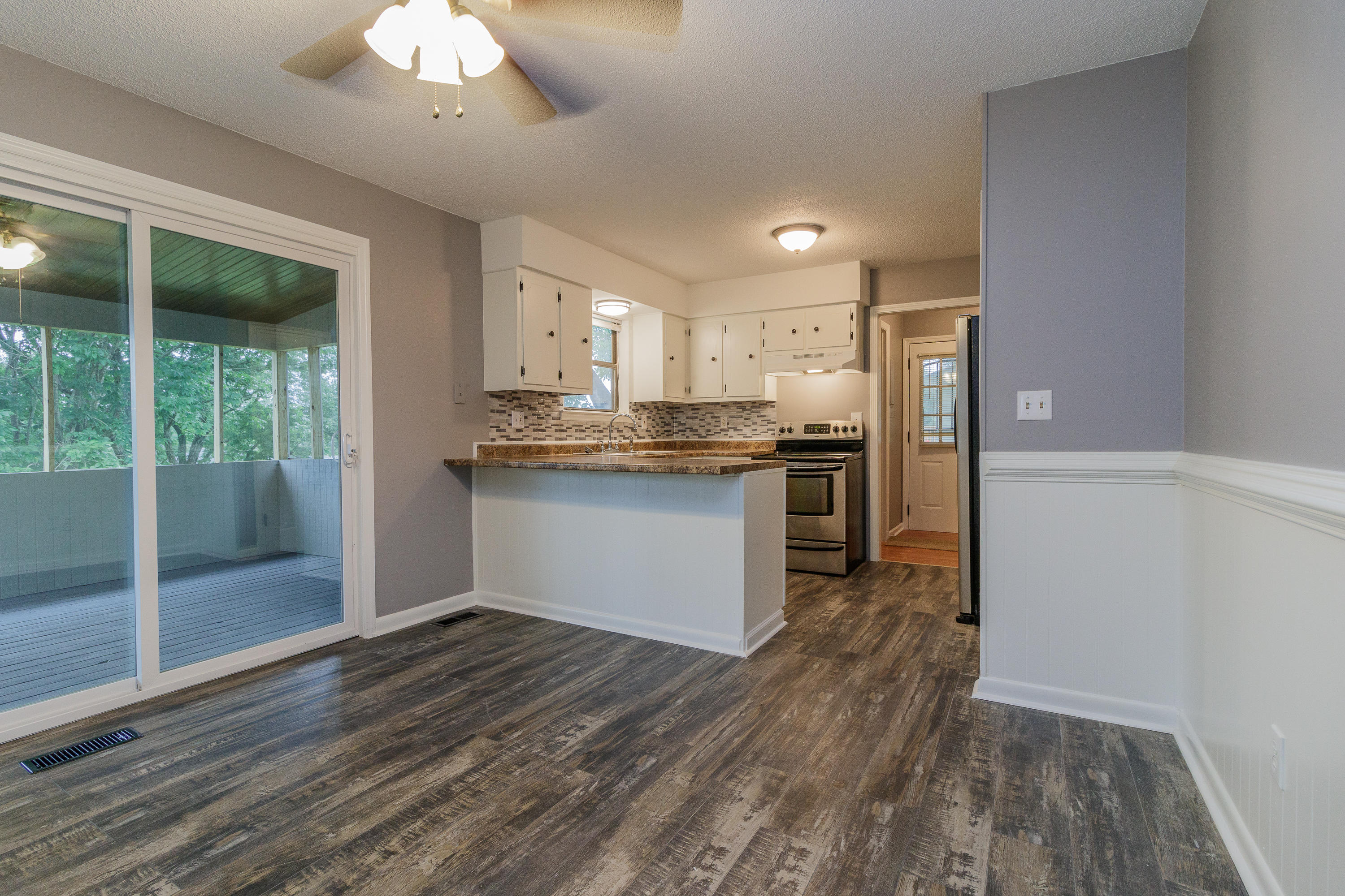Kitchen Dining 2