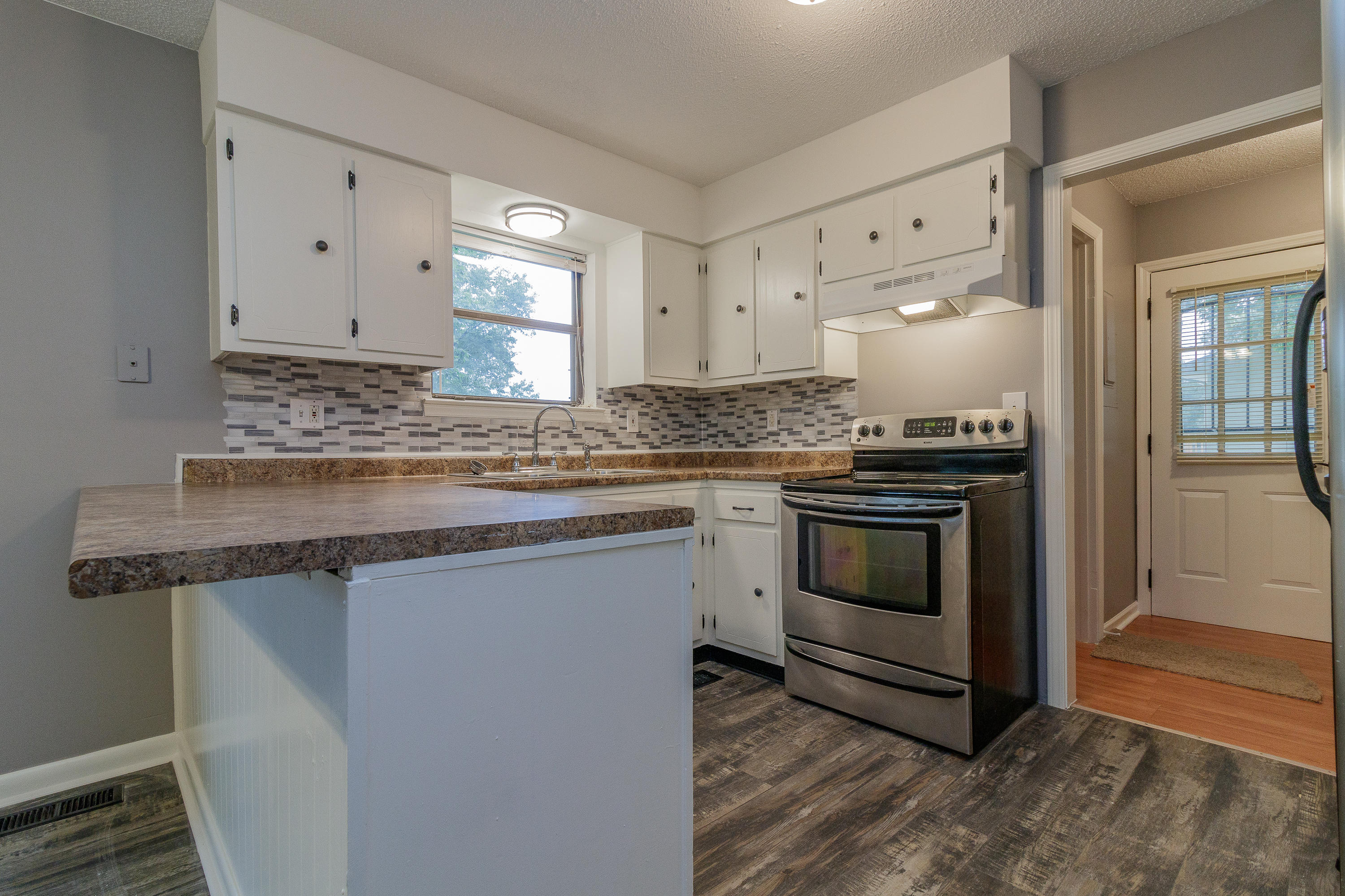 512 Three Notch Road Ringgold, GA 30736 - Photo 17 of 47 Kitchen Dining 5