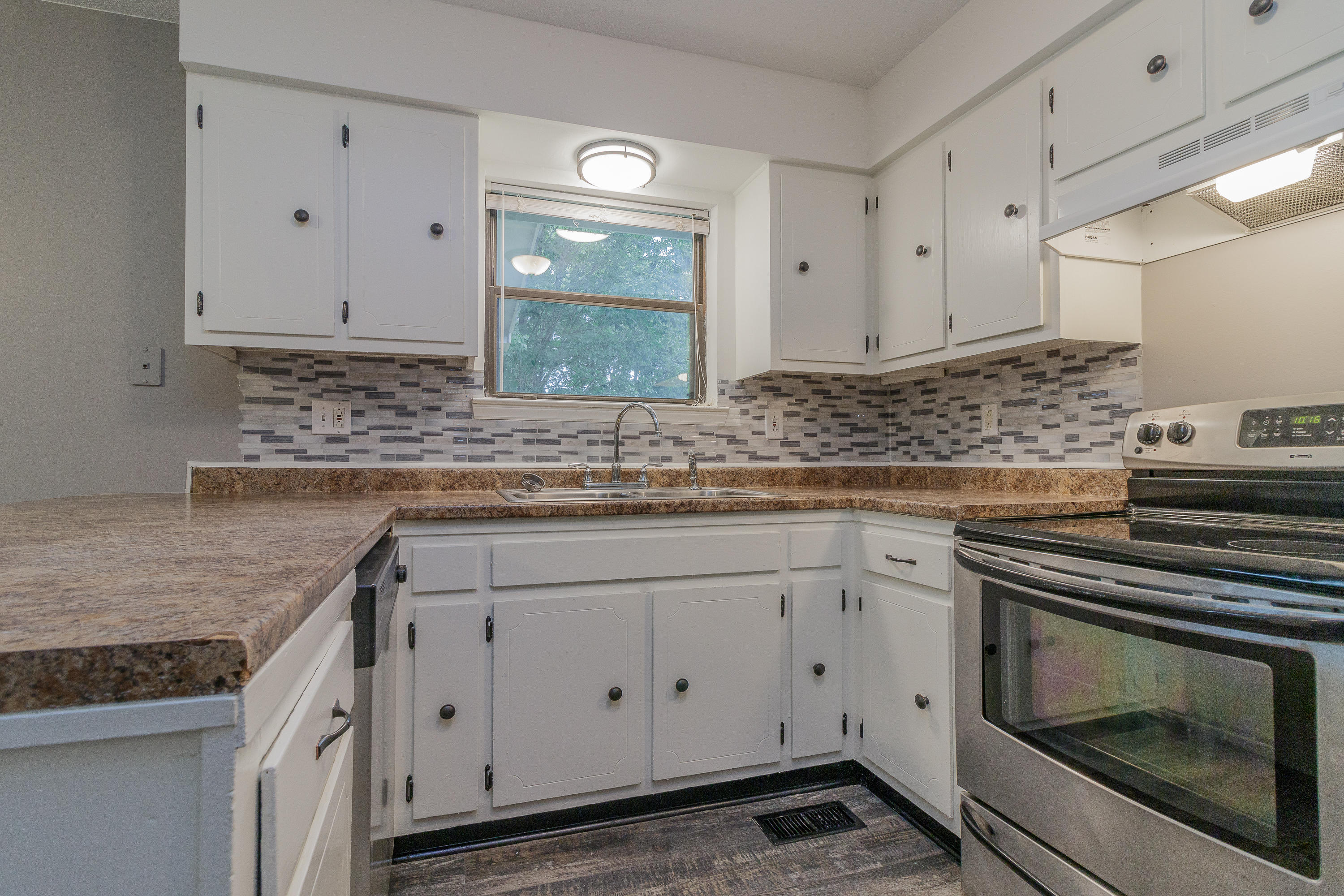512 Three Notch Road Ringgold, GA 30736 - Photo 18 of 47 Kitchen Dining 6