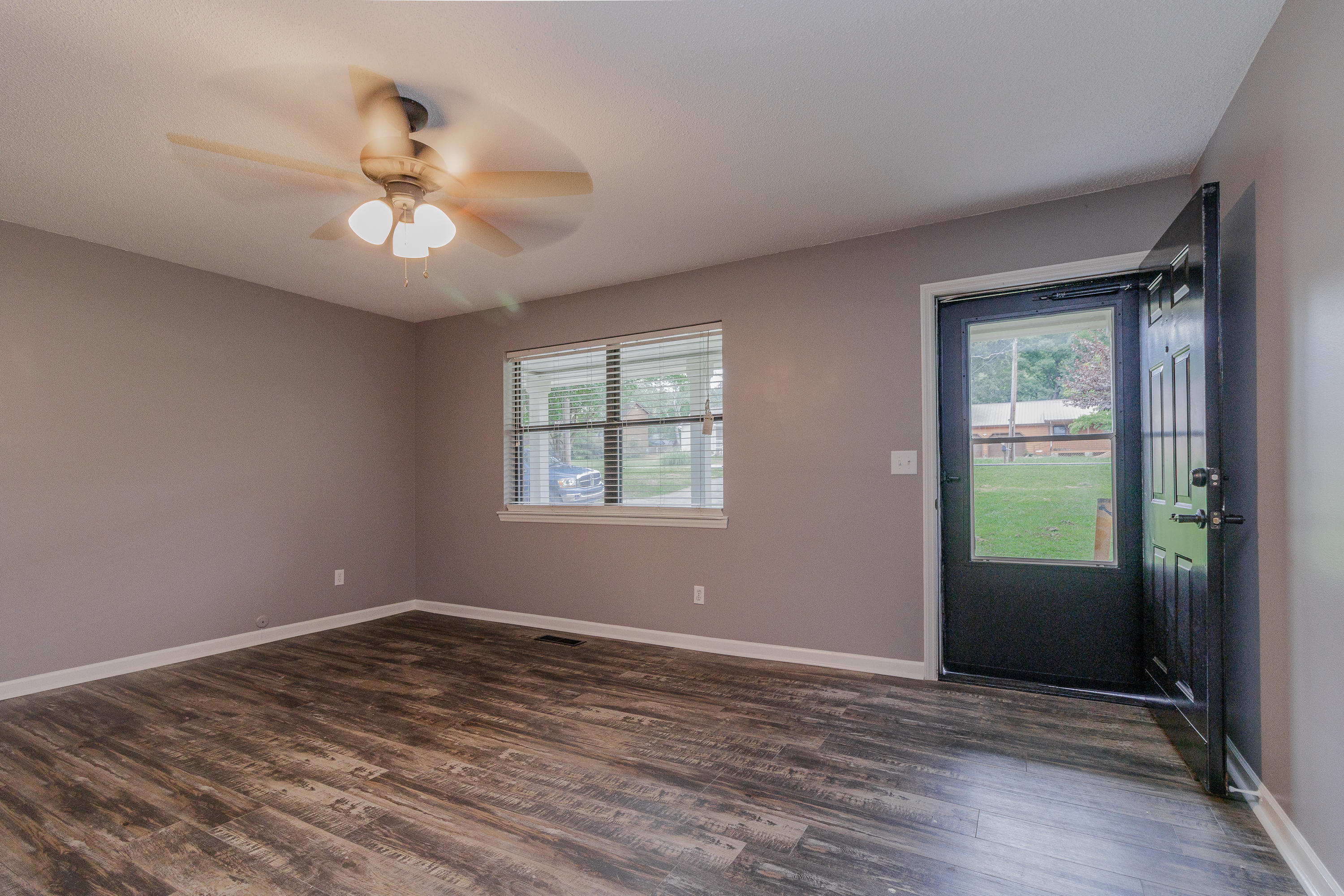 Living Room 4