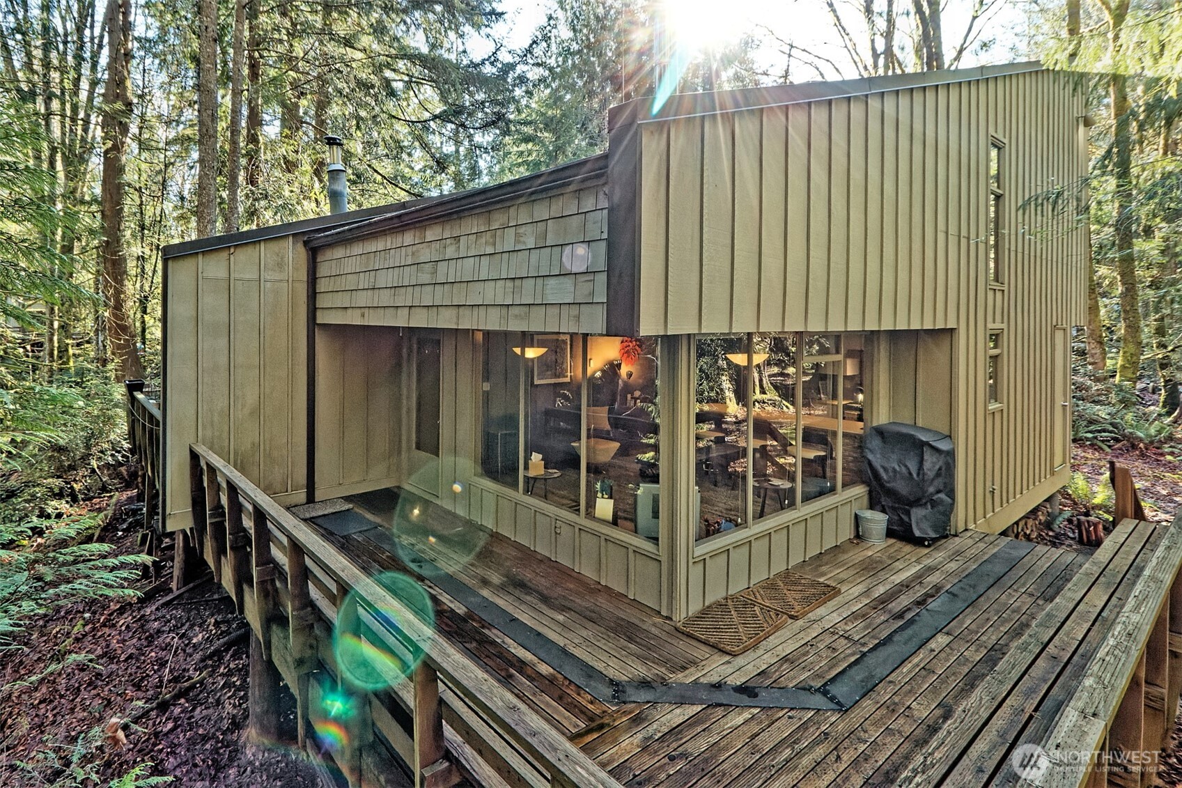 731 East Promontory Road Shelton, WA 98584 - Photo 1 of 37