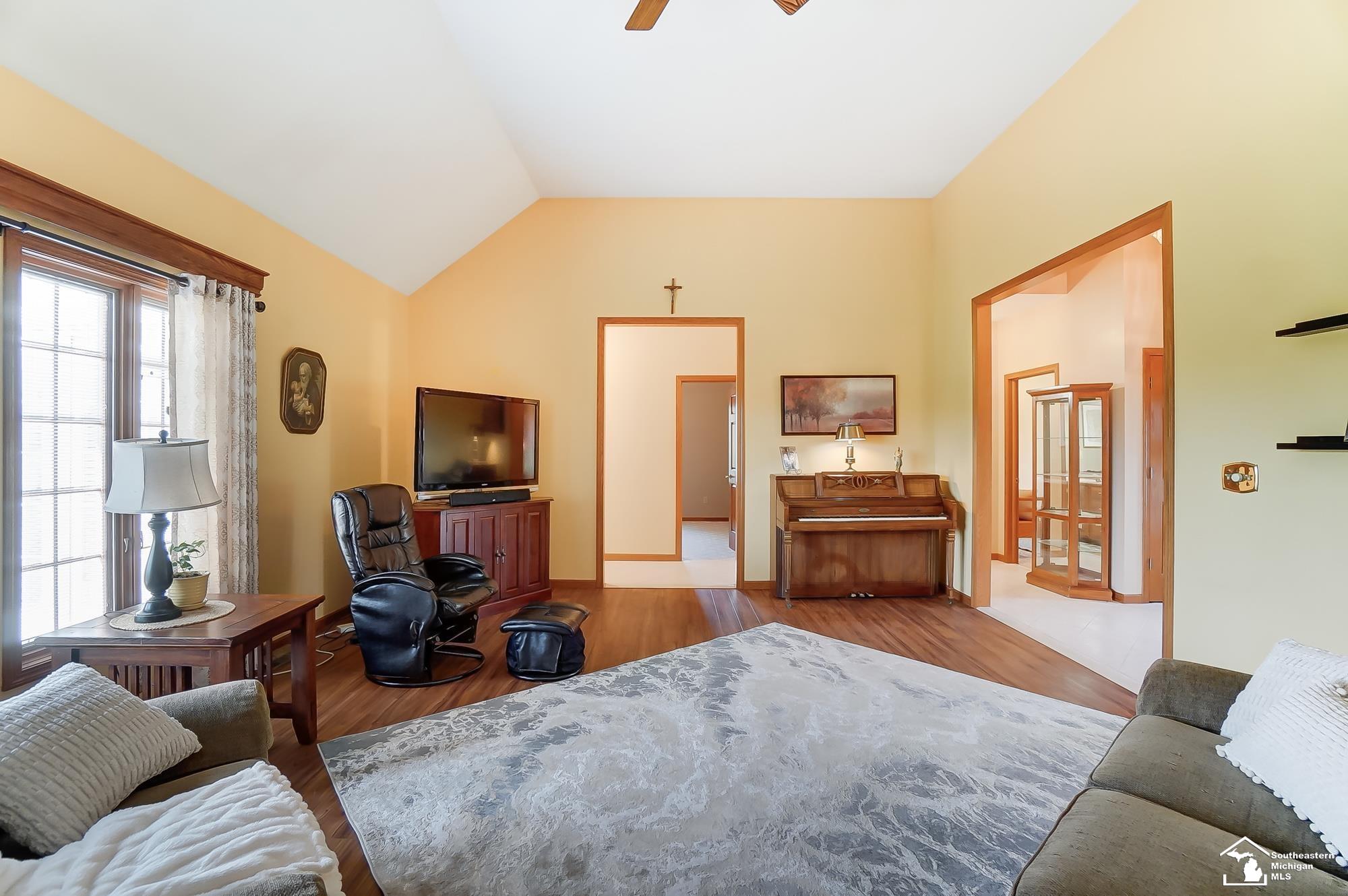 4101 East Dunbar Road Monroe, MI 48161 - Photo 9 of 66 50154319-393d9d42-5c6d-46b1-9b48-acdbecbd6d8c.JPG