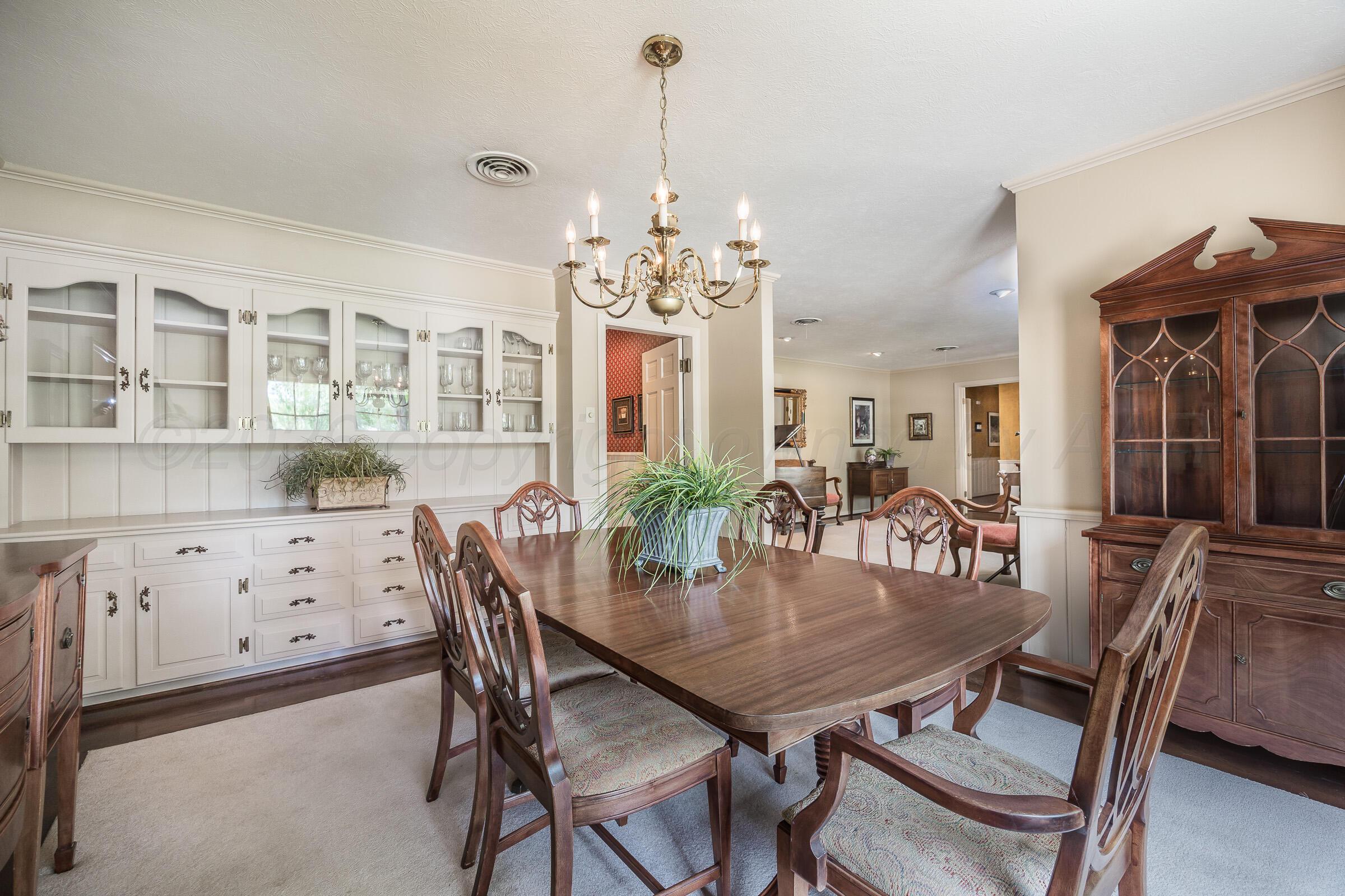 3701 South Virginia Street Amarillo, TX 79109 - Photo 9 of 43 09-Dining Room 2