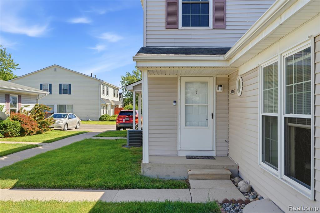 28376 Raleigh Crescent Drive Chesterfield, MI 48051 - Photo 3 of 18