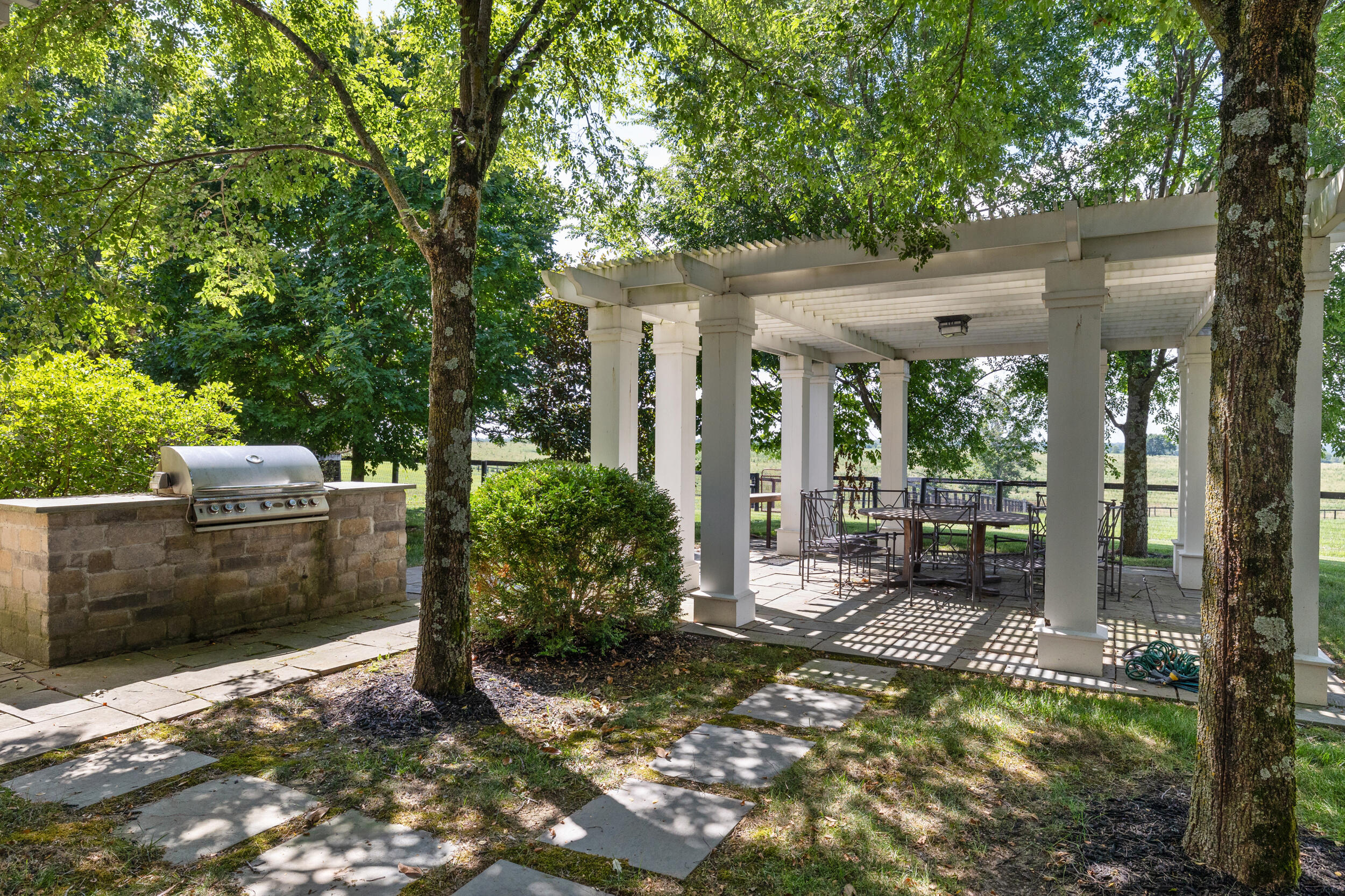 1651 Winchester Road Paris, KY 40361 - Photo 79 of 120 pend7346