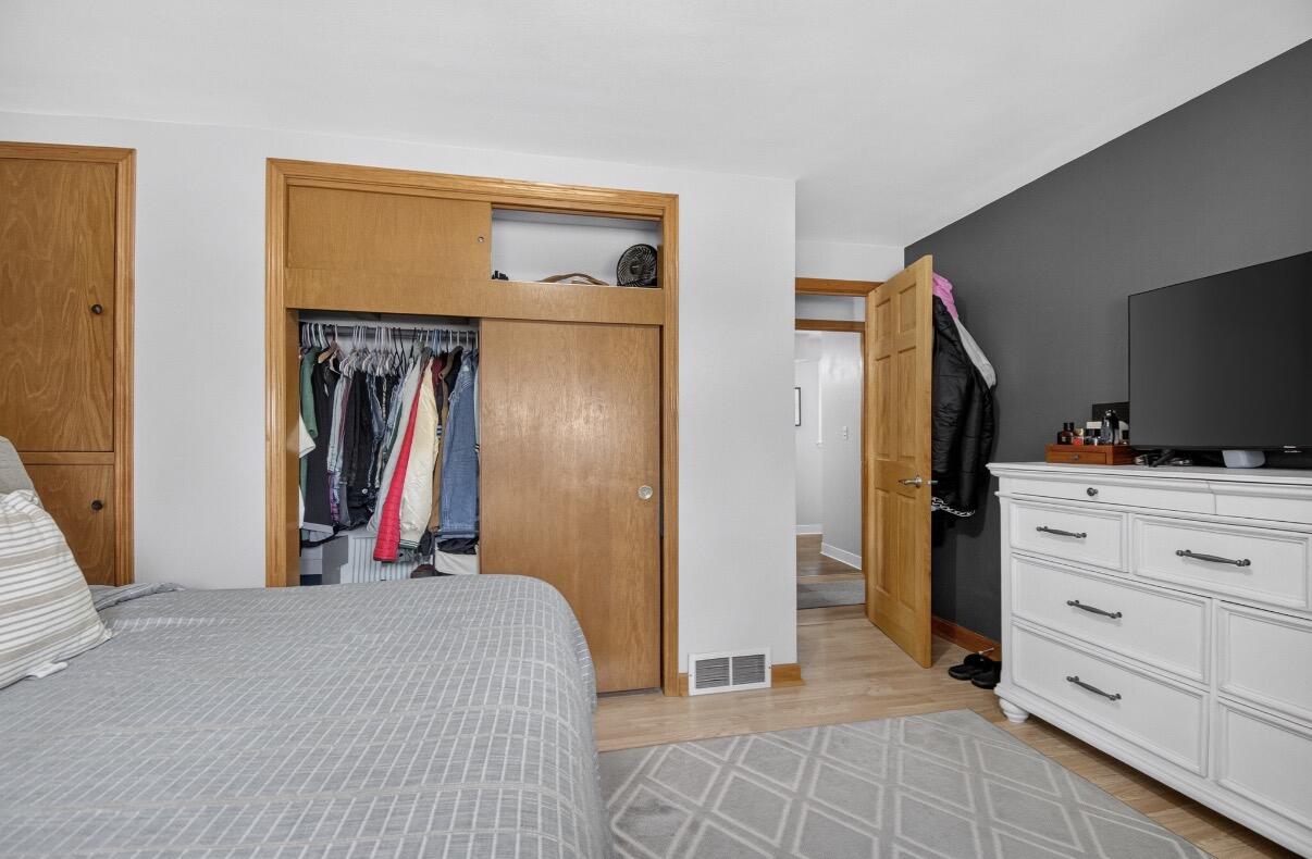 744 Shoreland Drive Racine, WI 53402 - Photo 23 of 35 IMG_0210