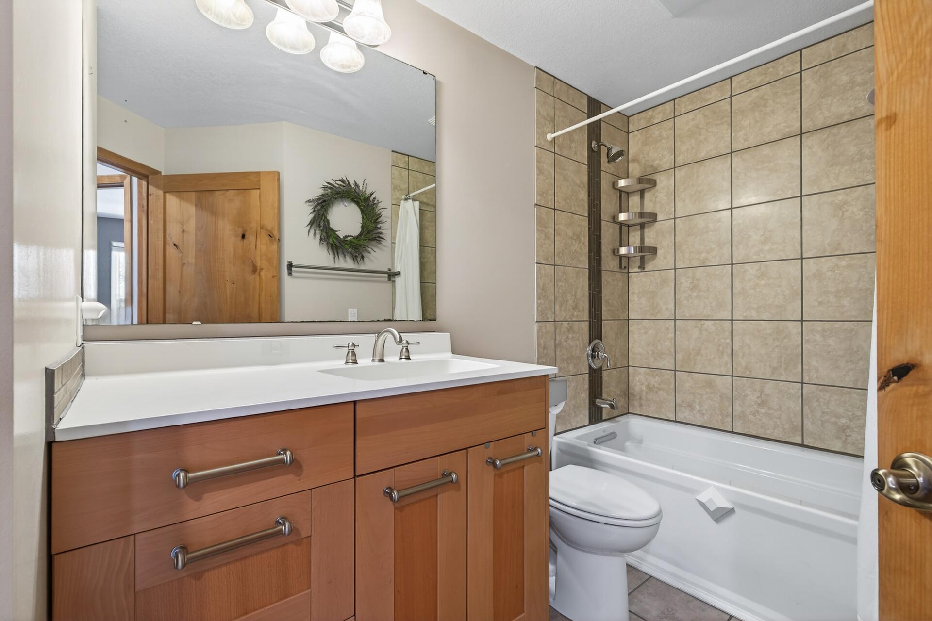 13593 Embry Way Apple Valley, MN 55124 - Photo 12 of 36