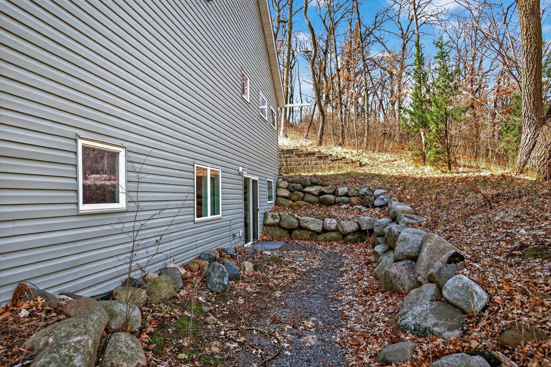 13593 Embry Way Apple Valley, MN 55124 - Photo 27 of 36