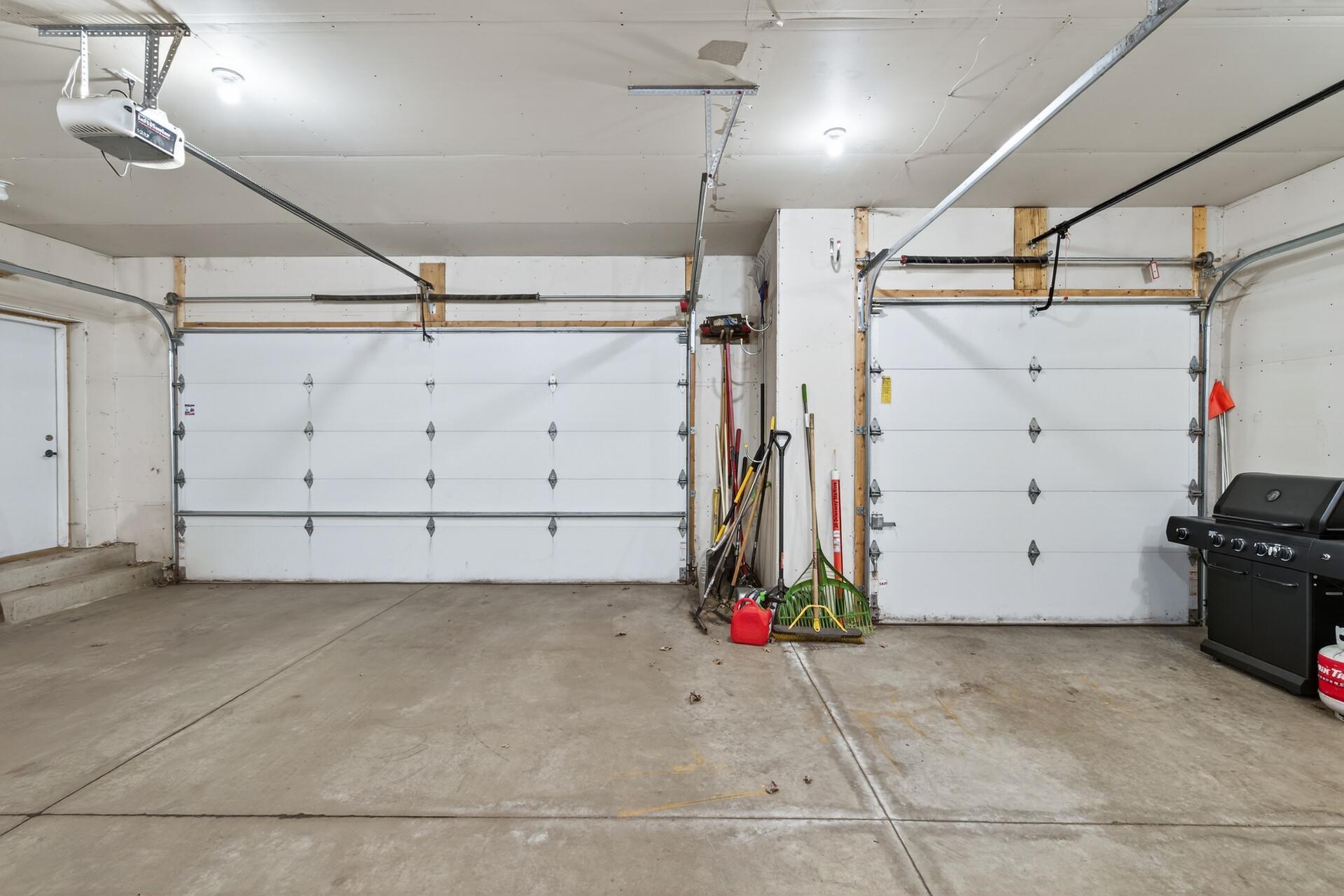 13593 Embry Way Apple Valley, MN 55124 - Photo 33 of 36