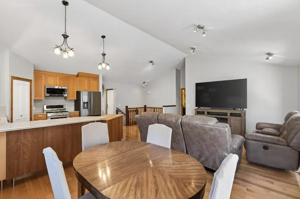 $480,000 | 13593 Embry Way, Apple Valley, MN 55124