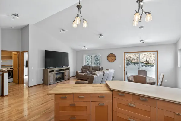 $480,000 | 13593 Embry Way, Apple Valley, MN 55124
