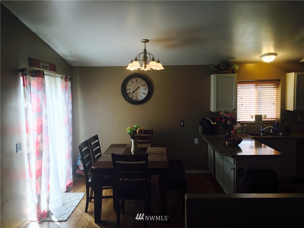 1320 South Hamilton Road Moses Lake, WA 98837 - Photo 3 of 15 Gallery Image 3