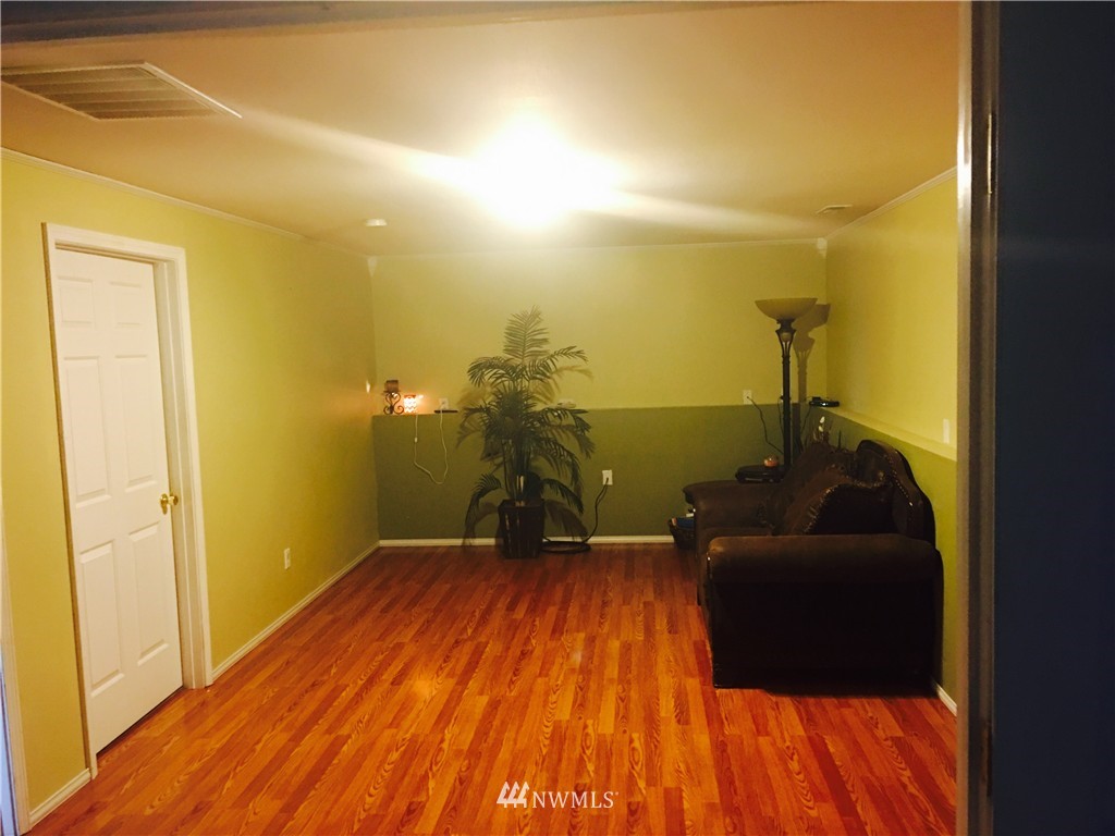 1320 South Hamilton Road Moses Lake, WA 98837 - Photo 10 of 15 Gallery Image 10