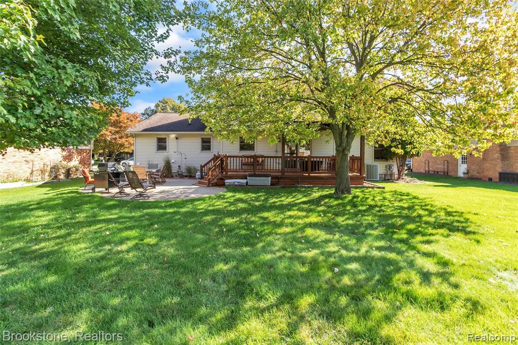 1387 Royal Crescent Street Rochester Hills, MI 48306 - Photo 29 of 33
