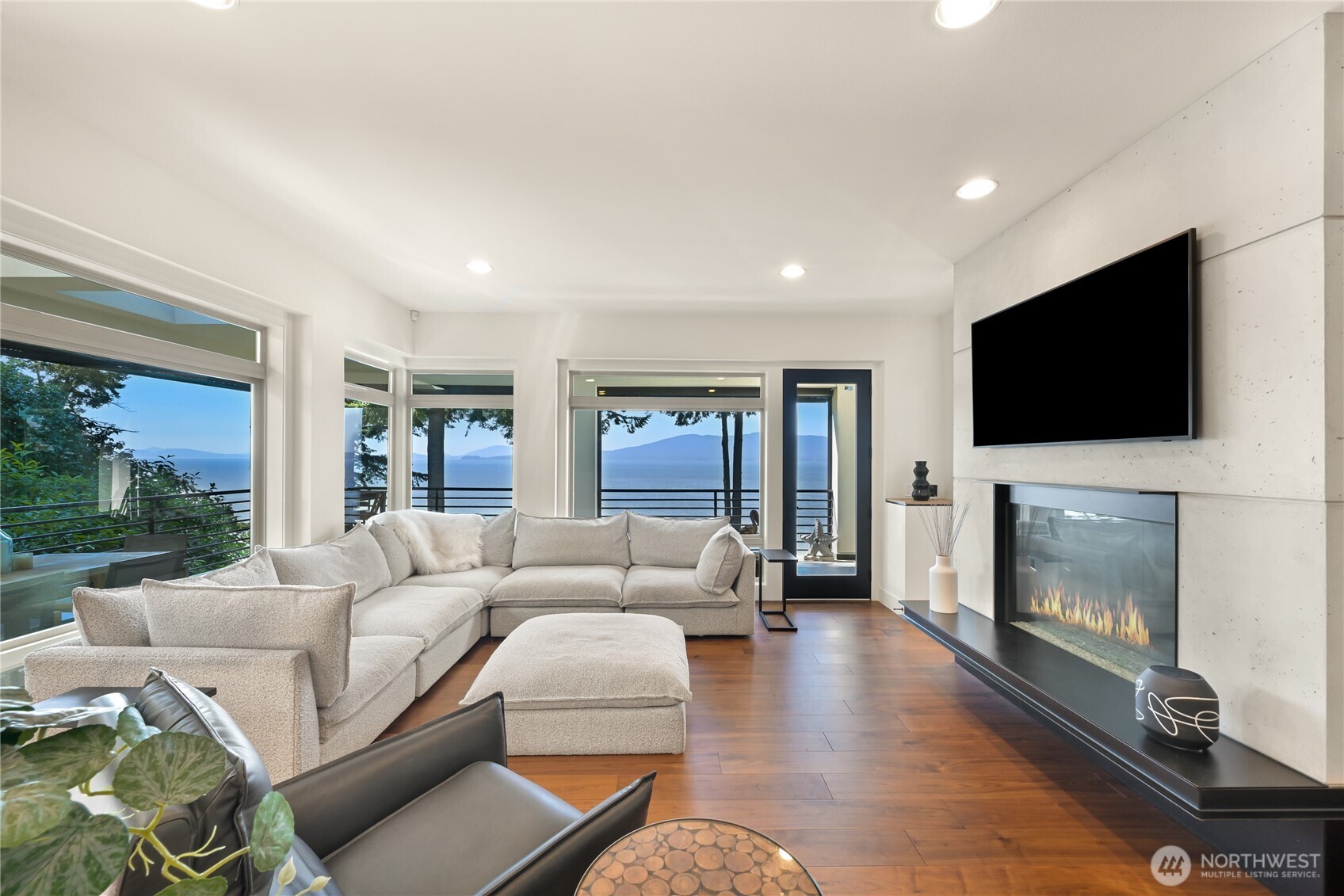 736 Fieldston Road Bellingham, WA 98225 - Photo 14 of 40
