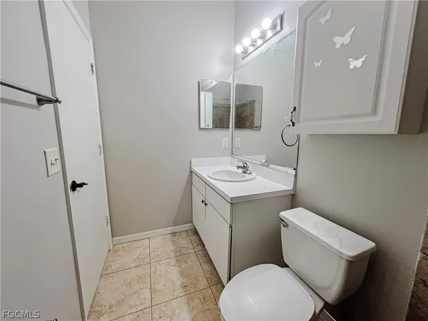 $1,749 | 906 Alfreda Avenue, Lehigh Acres, FL 33971