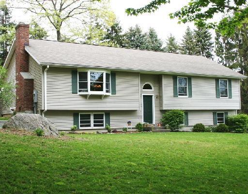25 A Ta'Agan Point Road Danbury, CT 06811 - Photo 1 of 1 Gallery Image 1