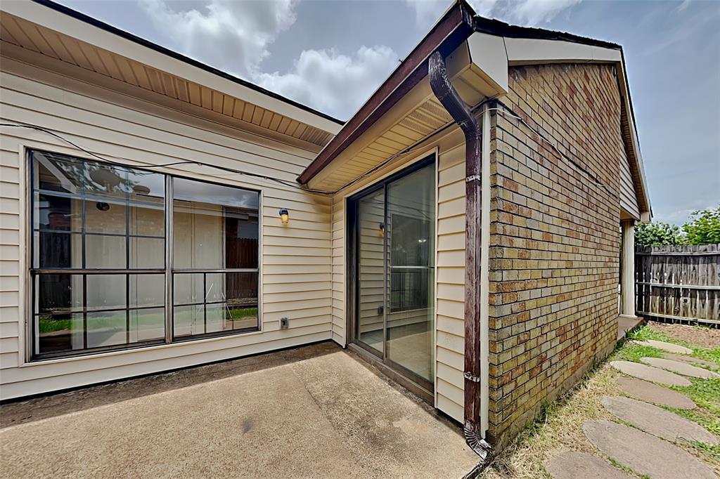 7313 Pineberry Road Dallas, TX 75249 - Photo 17 of 18