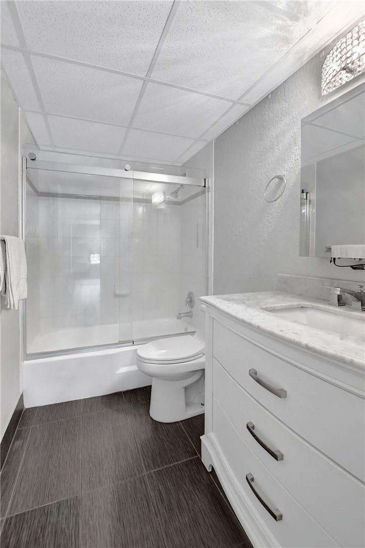 1000 Spanish River Road, Unit 4B Boca Raton, FL 33432 - Photo 17 of 35 Photo 17