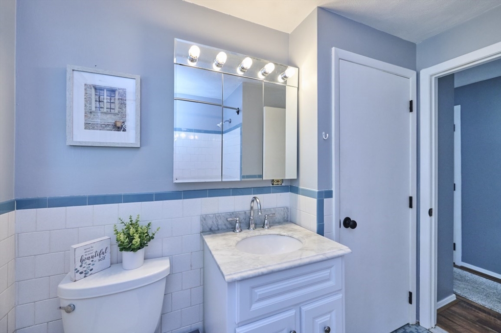 35 Catherine Drive Peabody, MA 01960 - Photo 14 of 20