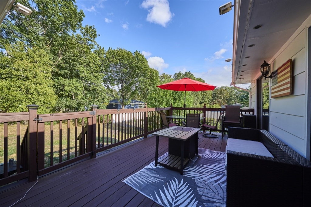 35 Catherine Drive Peabody, MA 01960 - Photo 18 of 20