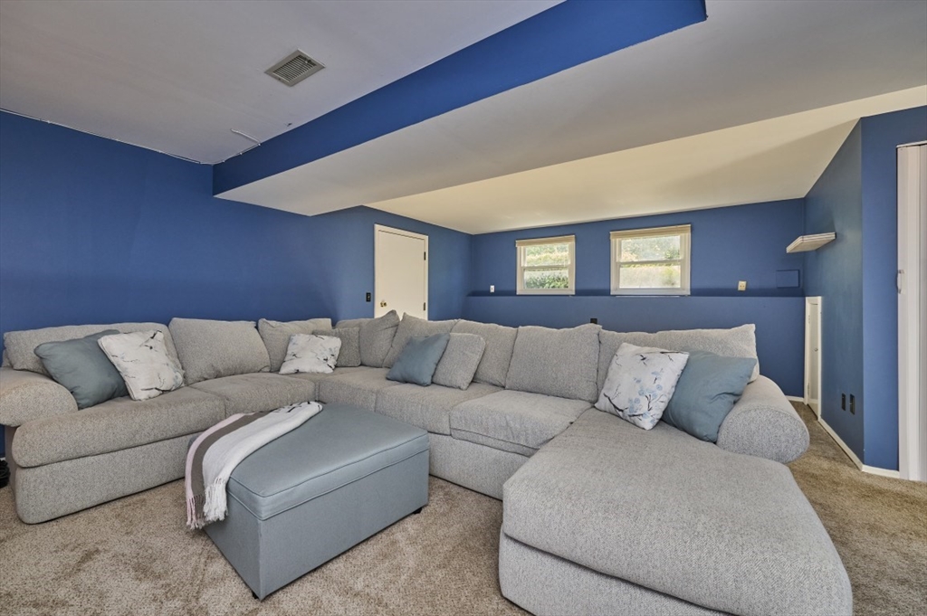 35 Catherine Drive Peabody, MA 01960 - Photo 19 of 20