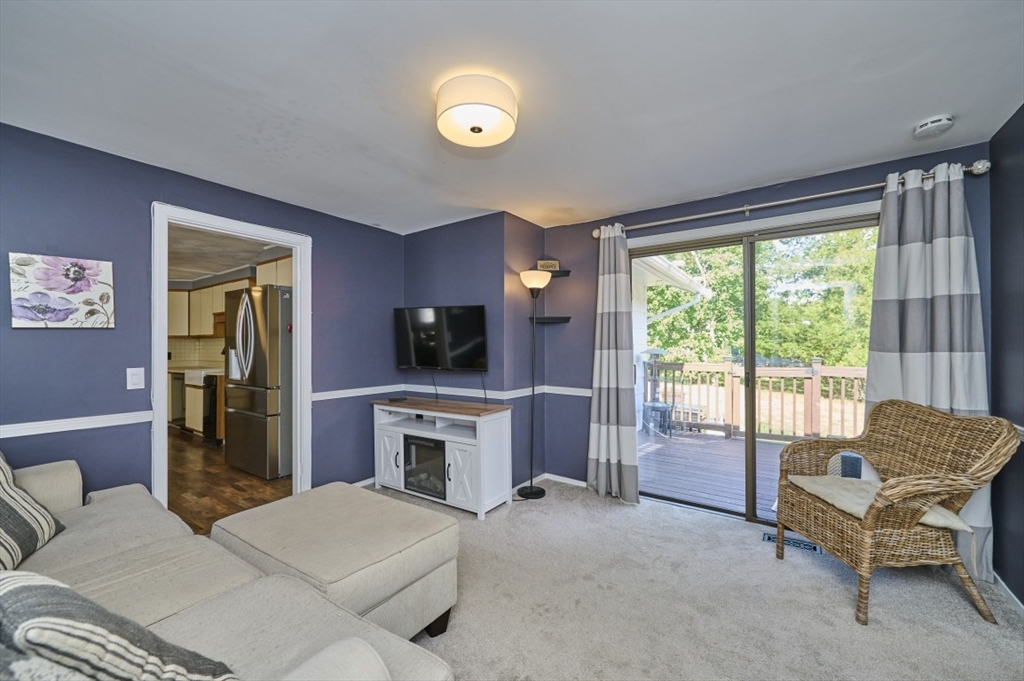 35 Catherine Drive Peabody, MA 01960 - Photo 4 of 20