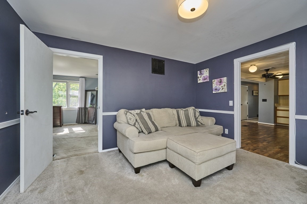 35 Catherine Drive Peabody, MA 01960 - Photo 5 of 20