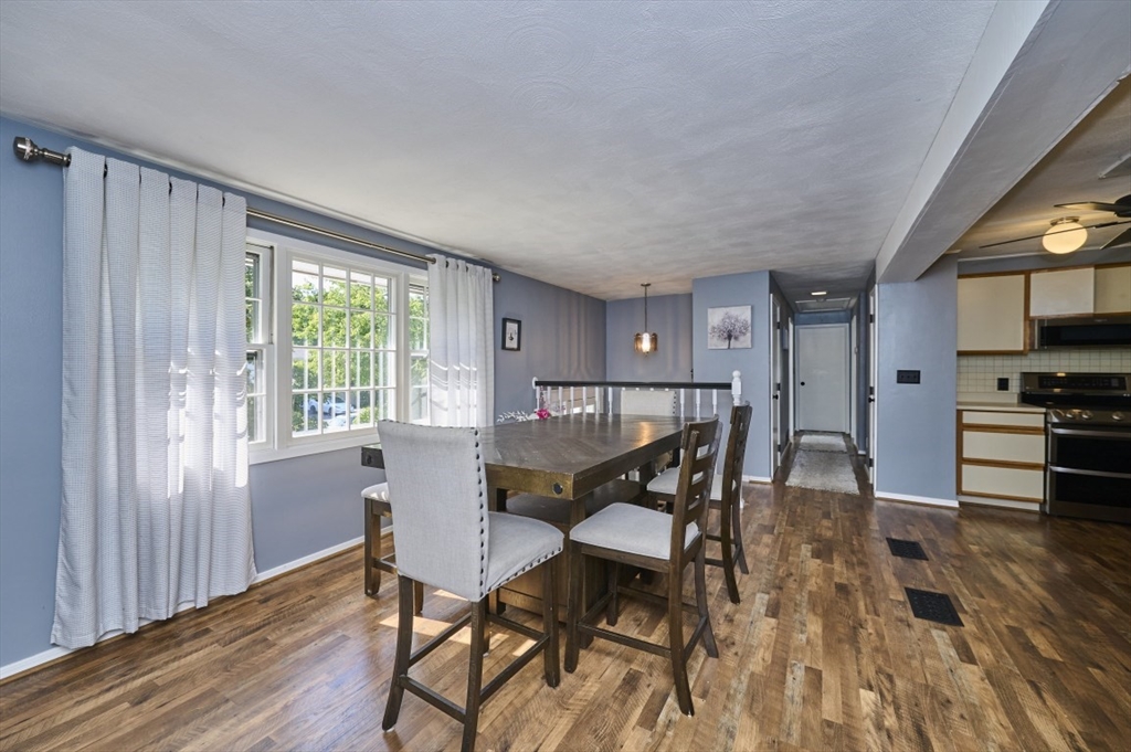 35 Catherine Drive Peabody, MA 01960 - Photo 6 of 20