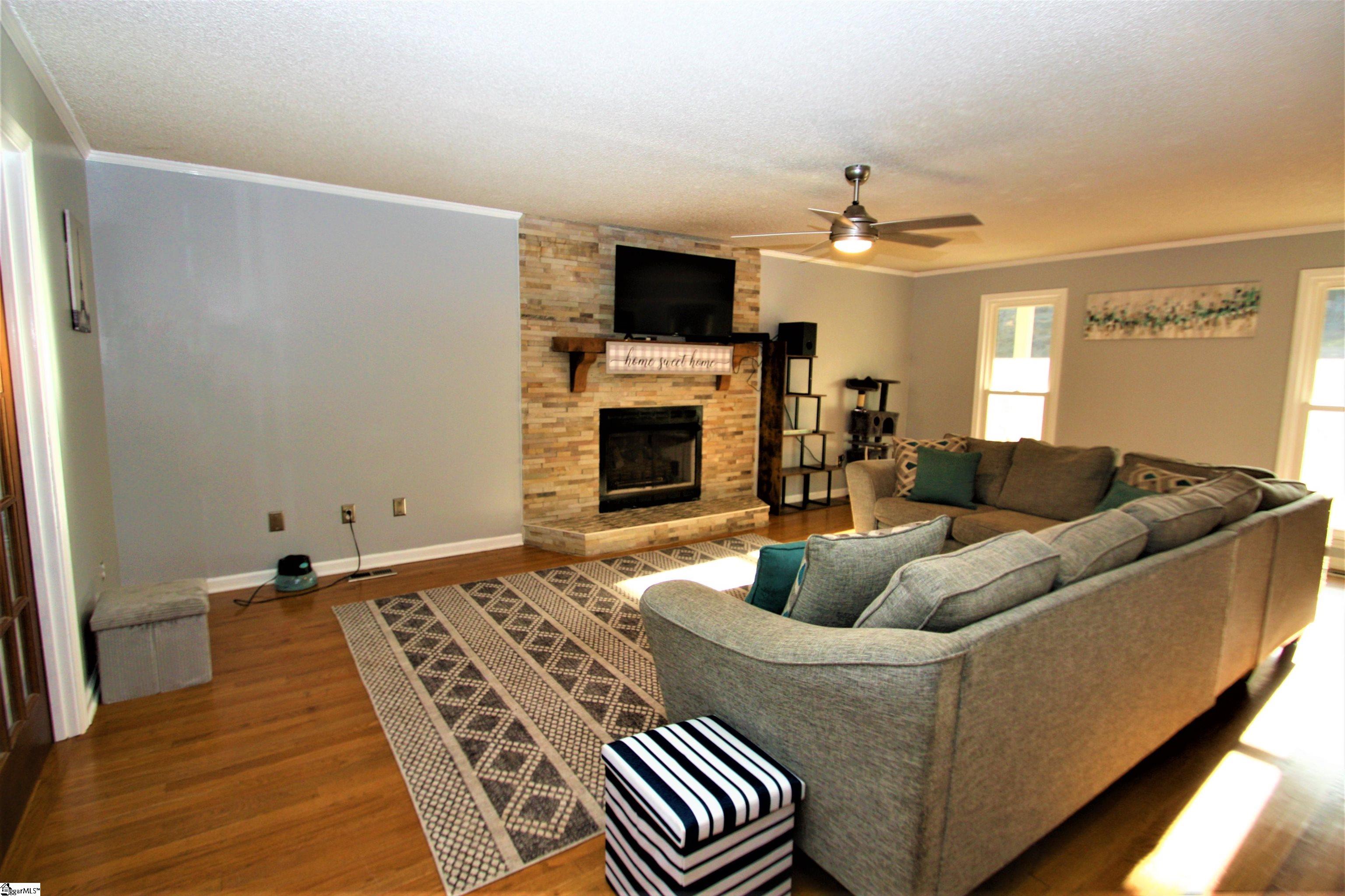 581 Goldmine Road Spartanburg, SC 29307 - Photo 9 of 36 Gallery Image 9