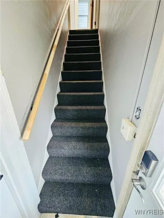 $299,900 | 284 Olmstead Avenue, Lancaster, NY 14043