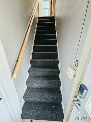 $299,900 | 284 Olmstead Avenue, Lancaster, NY 14043