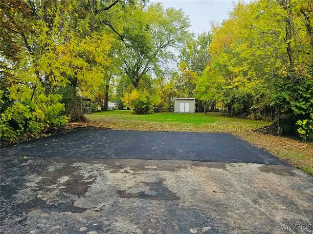 $299,900 | 284 Olmstead Avenue, Lancaster, NY 14043