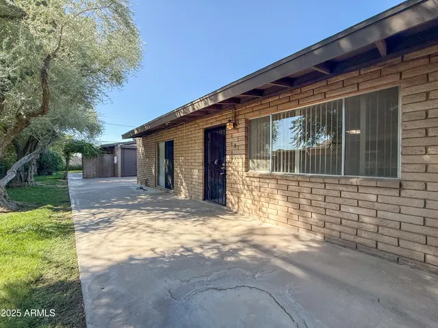 $895 | 2219 West Morten Avenue, Unit 5, Phoenix, AZ 85021
