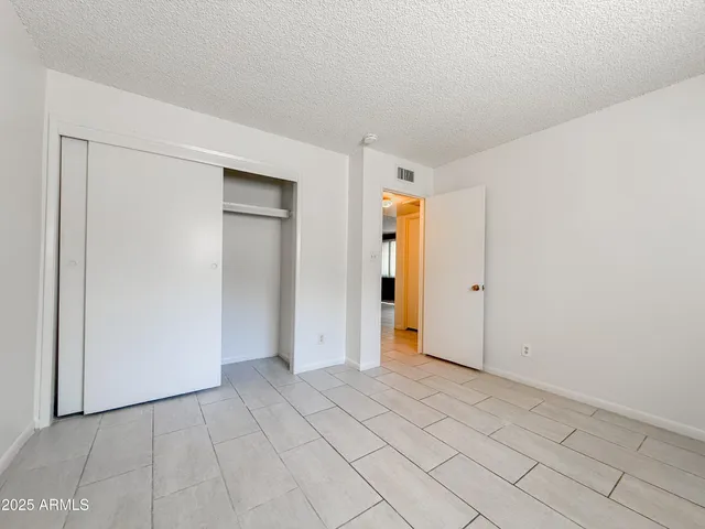 $895 | 2219 West Morten Avenue, Unit 5, Phoenix, AZ 85021