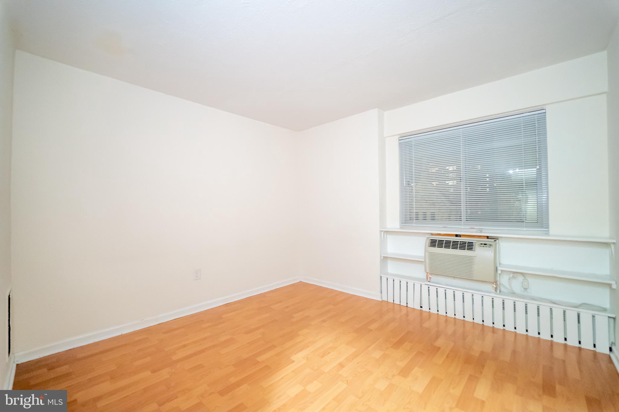2101 Chestnut Street, Unit 815 Philadelphia, PA 19103 - Photo 8 of 11