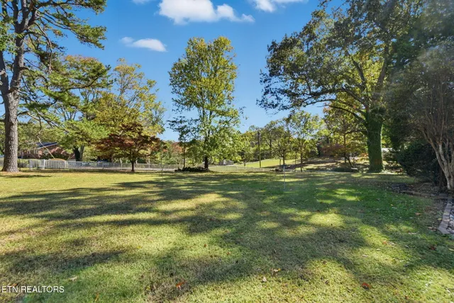 $589,900 | 904 Granville Conner Road, Powell, TN 37849