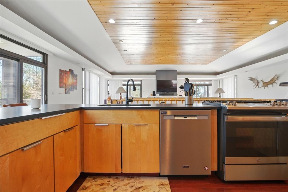 36 Mountain Valley Road Bethel, ME 04217 - Photo 27 of 99 027-2_kitchen_c