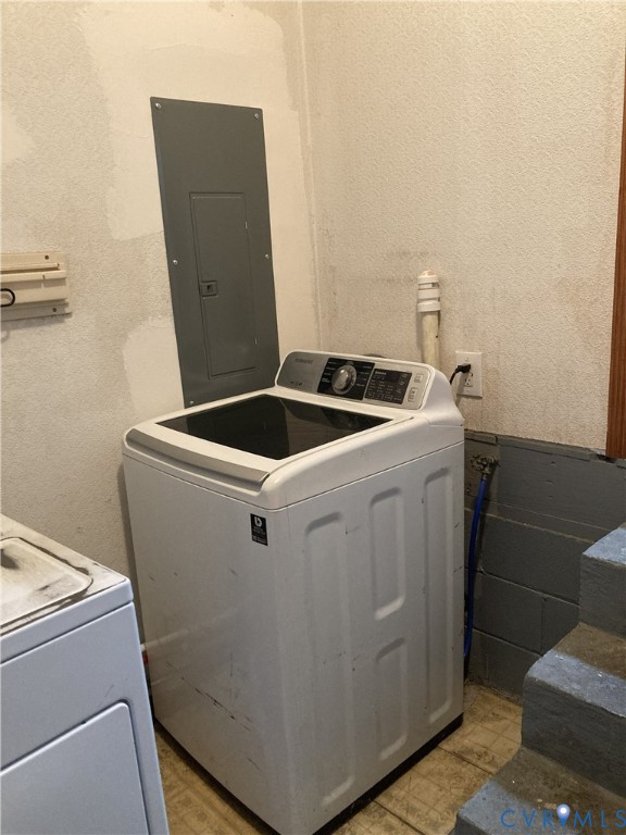 3003 Burge Street Hopewell, VA 23860 - Photo 27 of 30 a utility room with dryer and washer