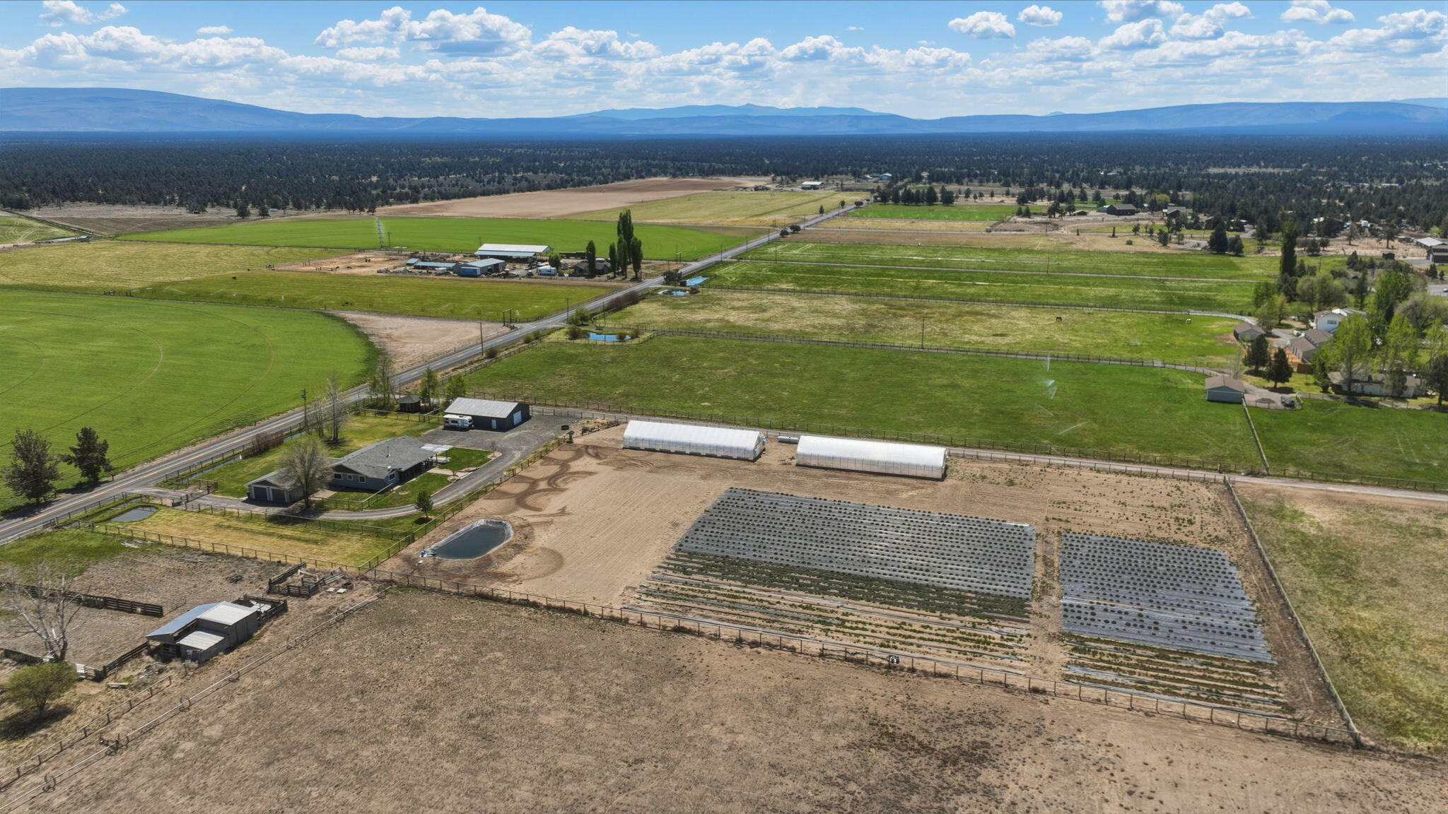 26345 Walker Road Bend, OR 97701 - Photo 71 of 98 67-web-or-mls-Riley_Visuals_009