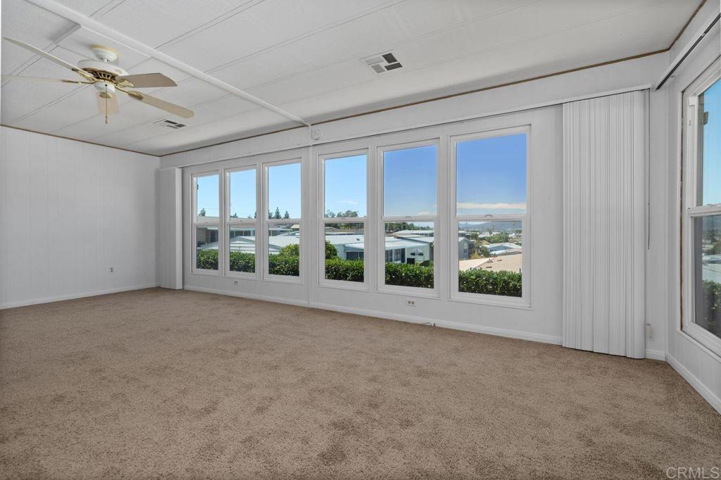 1175 La Moree Road, Unit 85 San Marcos, CA 92078 - Photo 31 of 68 Living Room