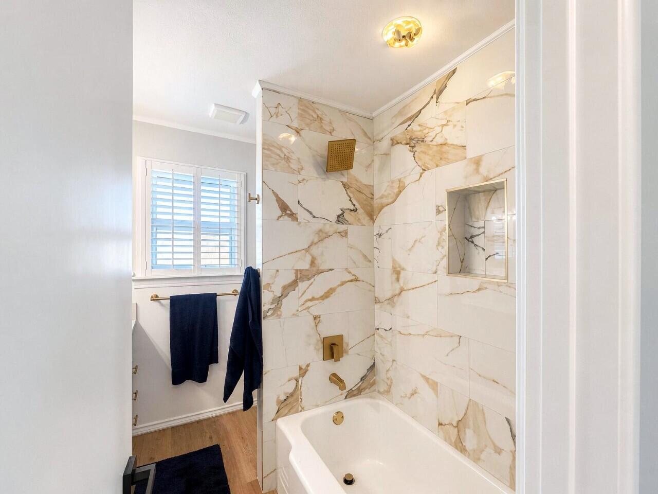 4906 18th Street Lubbock, TX 79416 - Photo 26 of 32 10-interior_bathroom_2_5