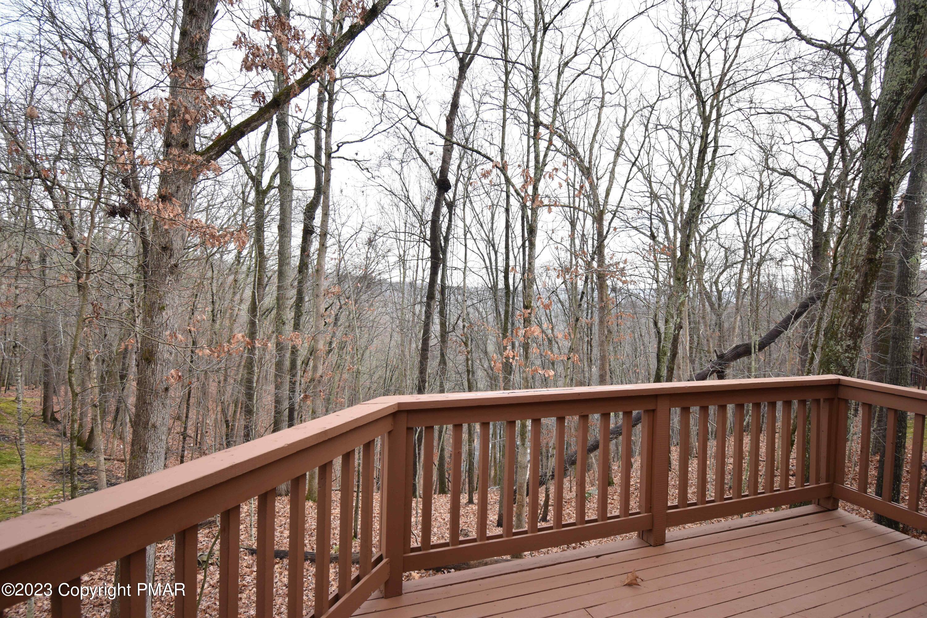 601 Mountain View Way Bushkill, PA 18324 - Photo 30 of 37 Deck