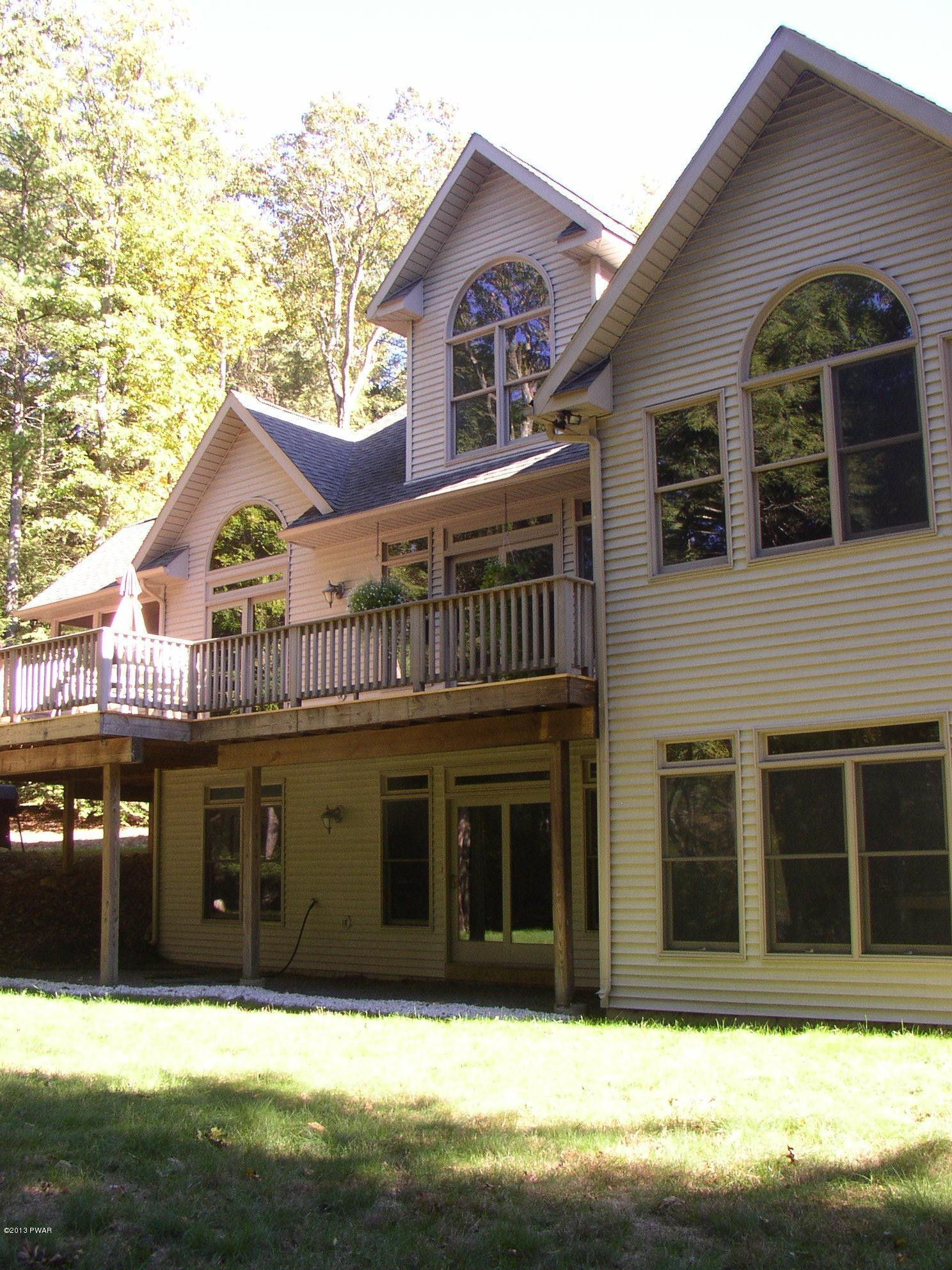129 Mill Ridge Drive Milford, PA 18337 - Photo 5 of 35