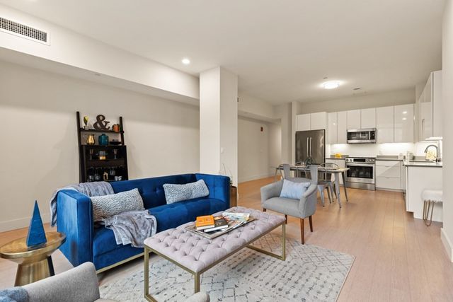 $785,000 | 121 Portland Street, Unit 411, Boston, MA 02114