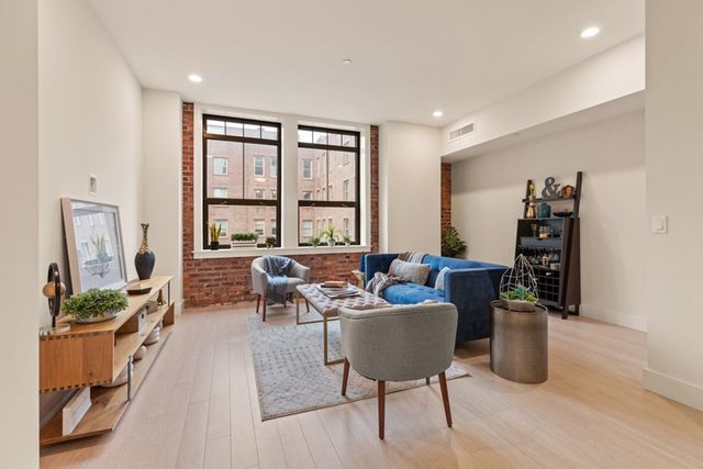 $785,000 | 121 Portland Street, Unit 411, Boston, MA 02114