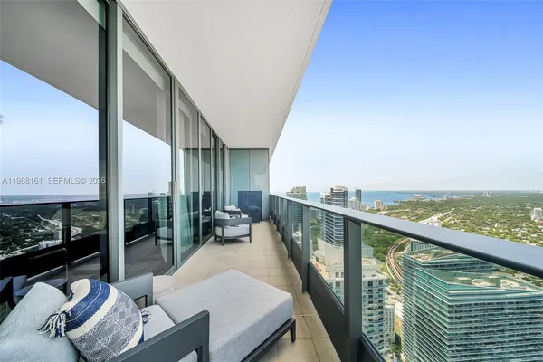 $22,000 | 1000 Brickell Plaza, Unit PH5807, Miami, FL 33131